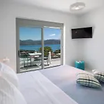 Kenza Lygia (Lefkada)