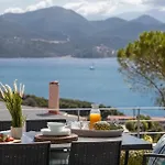 Kenza Villa *